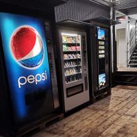 Unsere Kaltgetränkeautomaten mit Cola, Pepsi, Sprite und Fanta werden in unterschiedlichen Größen angeboten.